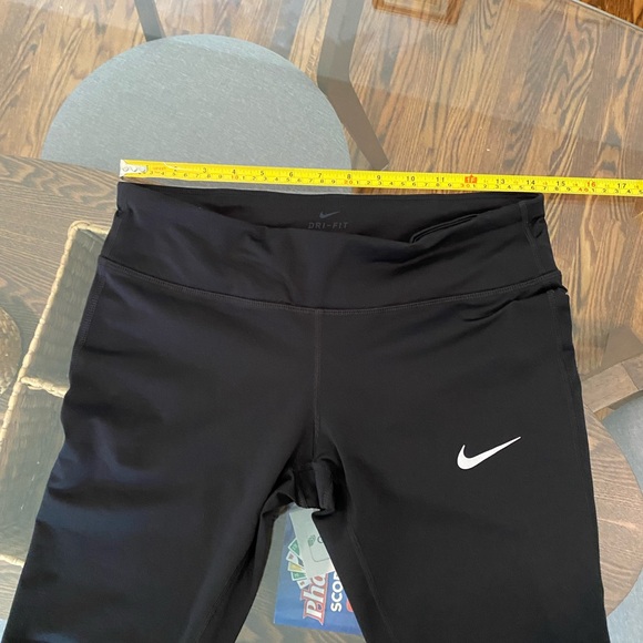 Nike black running Dri-fit capri - Picture 3 of 12